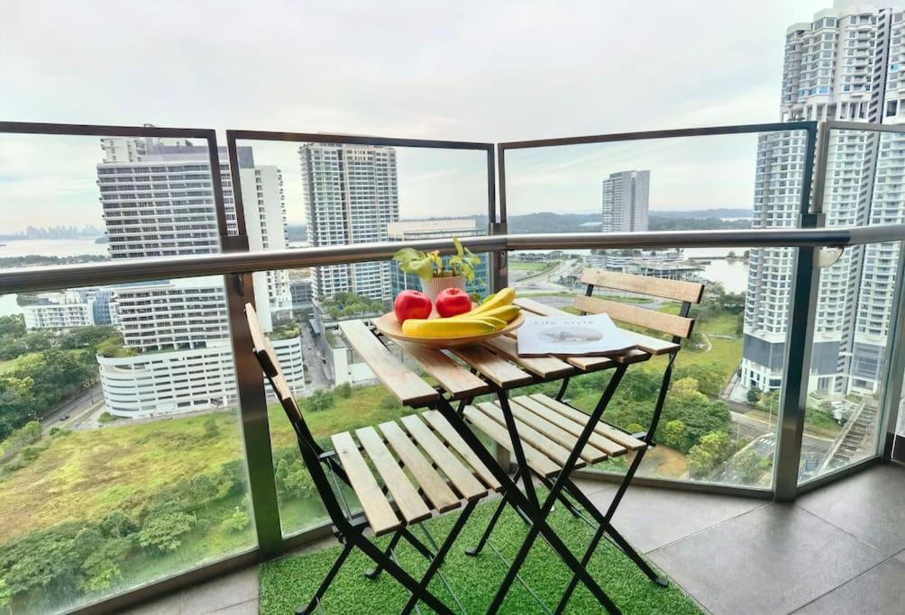1519 Almas Suites Seaview Sunrise Netflix By Stay Nusajaya  Esterno foto