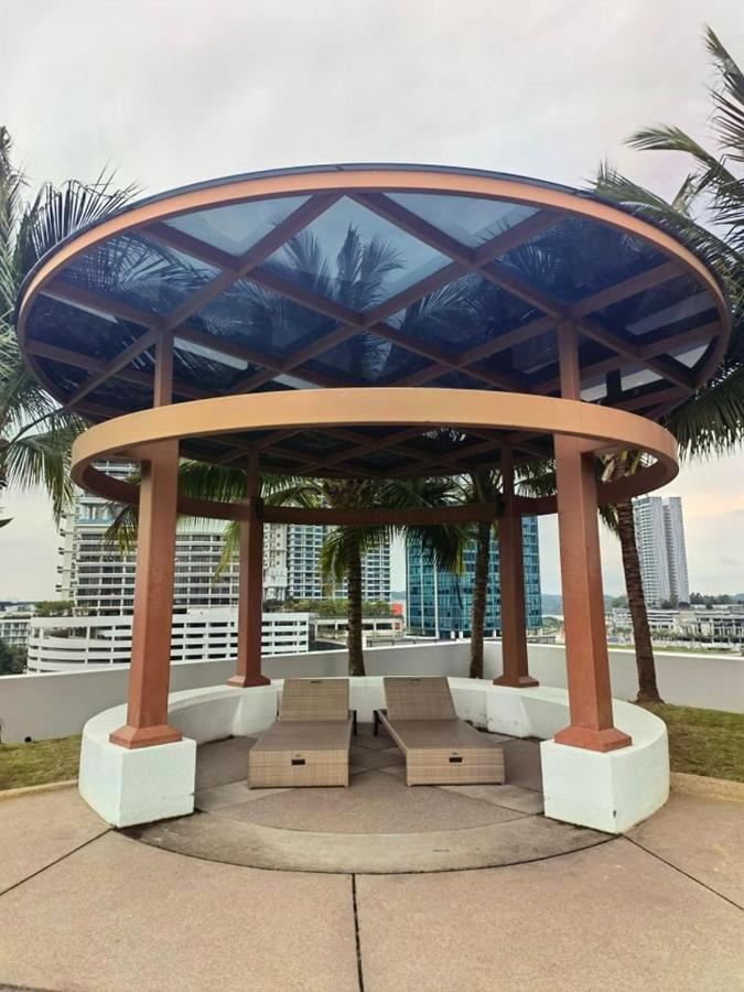 1519 Almas Suites Seaview Sunrise Netflix By Stay Nusajaya  Esterno foto